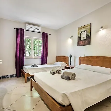 Casa Amendoeiras Vila